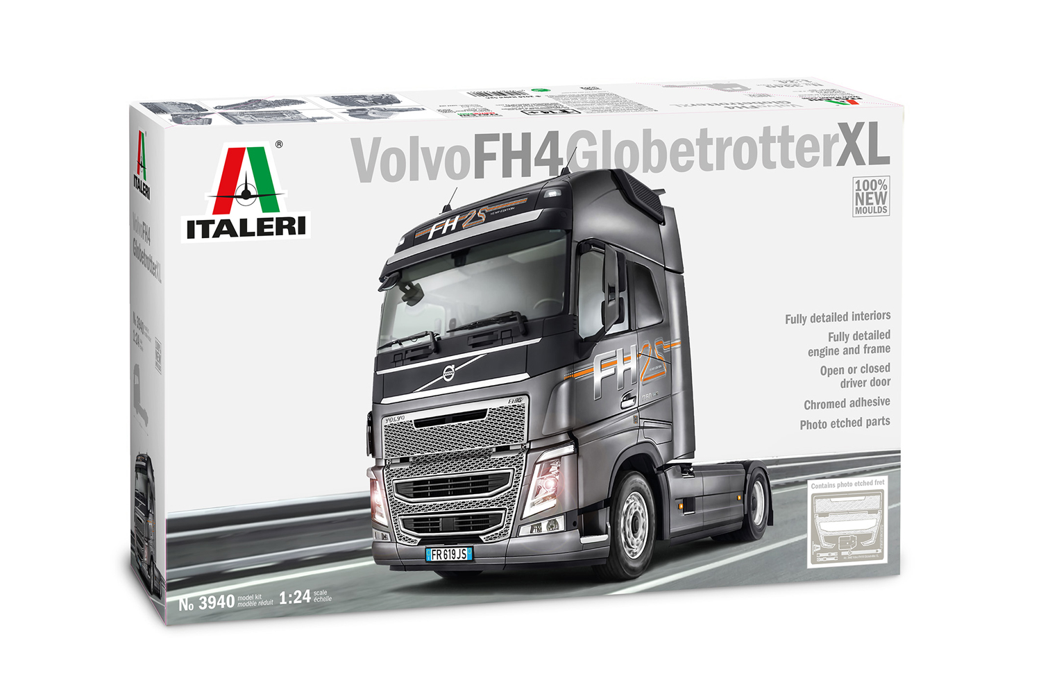 Italeri 3923 1/24 Scale Model Truck Kit Volvo F16 470 Globetrotter