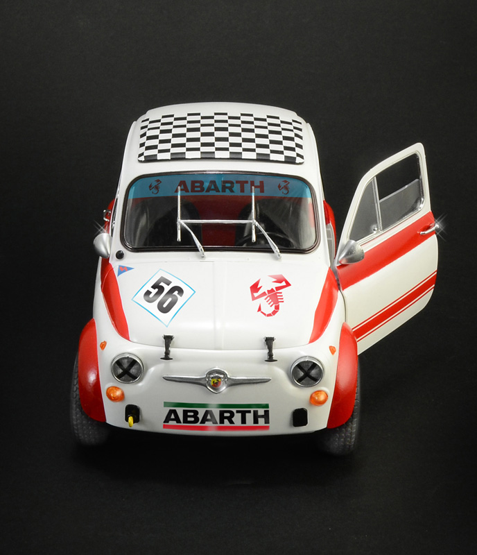 ITALERI - FIAT Abarth 695SS/Assetto Corsa
