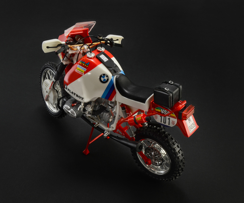 B.M.W R80 G/S 1000 Paris Dakar 1985 ITALERI 1:9 plastic model kit 4641 
